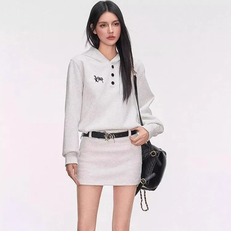 莲叶学院风连帽长袖卫衣连衣裙女装秋冬季内搭收腰显瘦甜辣妹包臀