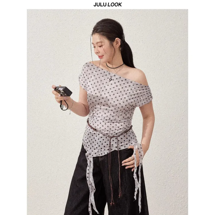 巨鹿工作室“一曲柔纱”微胖mm甜辣一字肩波点短袖牛仔裤大码套装