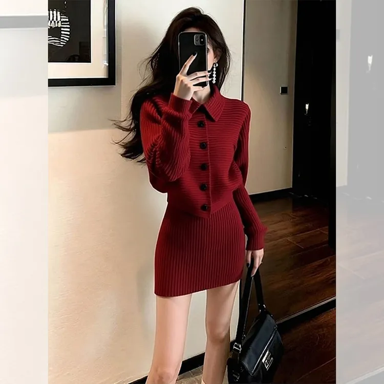 秋冬季炸街一整套女装洋气搭配穿搭红色针织衫毛衣半身裙两件套装