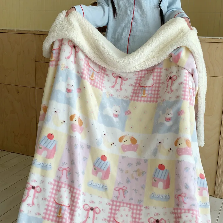 秋冬新款少女风A类牛奶绒羊羔绒毛毯多功能盖毯午睡毯休闲沙发毯