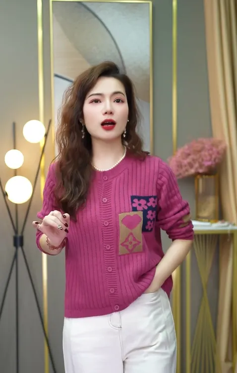 【老板娘专属】圆领提花爱心针织开衫女士秋季百搭宽松时尚长袖外套