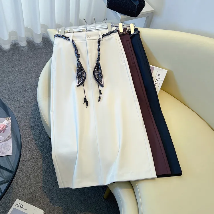 红色白色半身裙女秋季新款丝巾腰带中长款时尚西装a字包臀一步裙