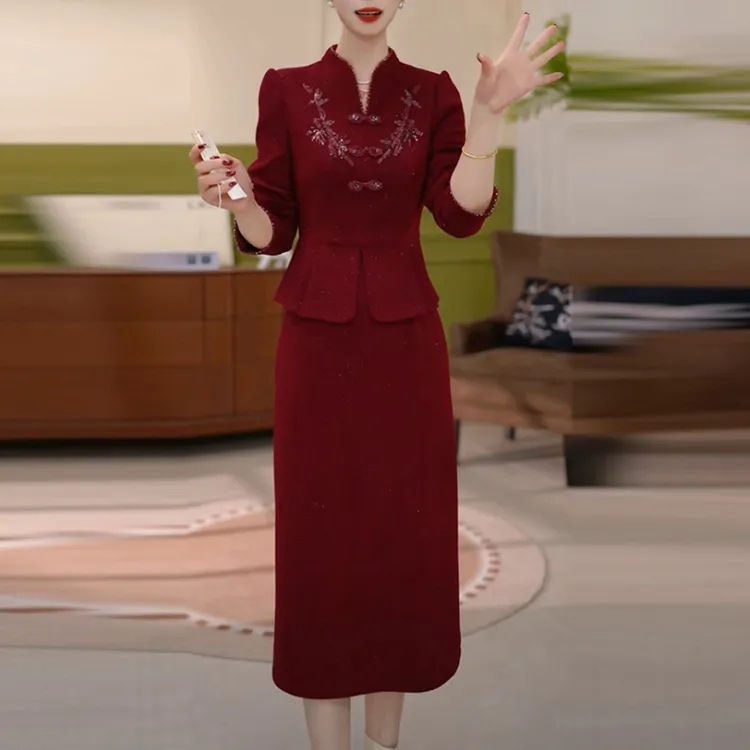 色织精纺红色婚宴礼服2025秋冬季新款加厚长袖打底假两件连衣裙子