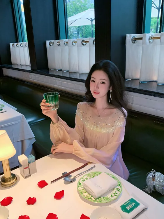 【雅乔定制】莹莹珠光 网纱烫钻亮片珠管长袖连衣裙DYLL-25086494