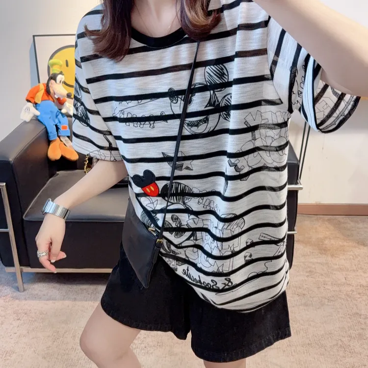 2026夏季新款超洋气薄款黑白撞色条纹圆领卡通米奇五分袖T恤女