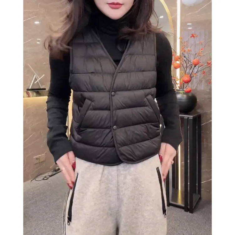 时尚洋气V领棉衣马甲外套潮2025冬季新款百搭显瘦保暖马夹上衣女