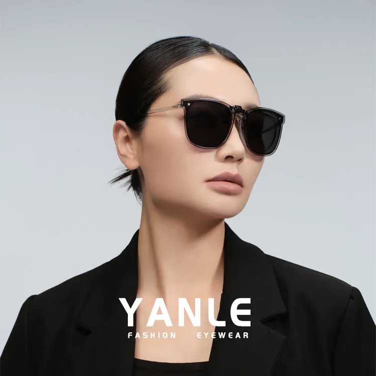 岩乐四季可戴开车折叠近视墨镜夹片偏光镜可上翻旅游街拍时尚防晒