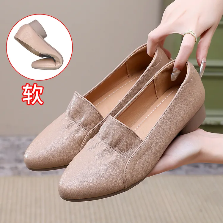 单鞋女2026新款女士鞋子平底妈妈鞋软底春季女鞋休闲女款皮鞋商品图