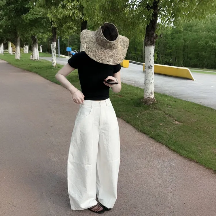 今年流行的高腰阔腿弯刀休闲裤女2025春秋显瘦新款立体廓型镰刀裤