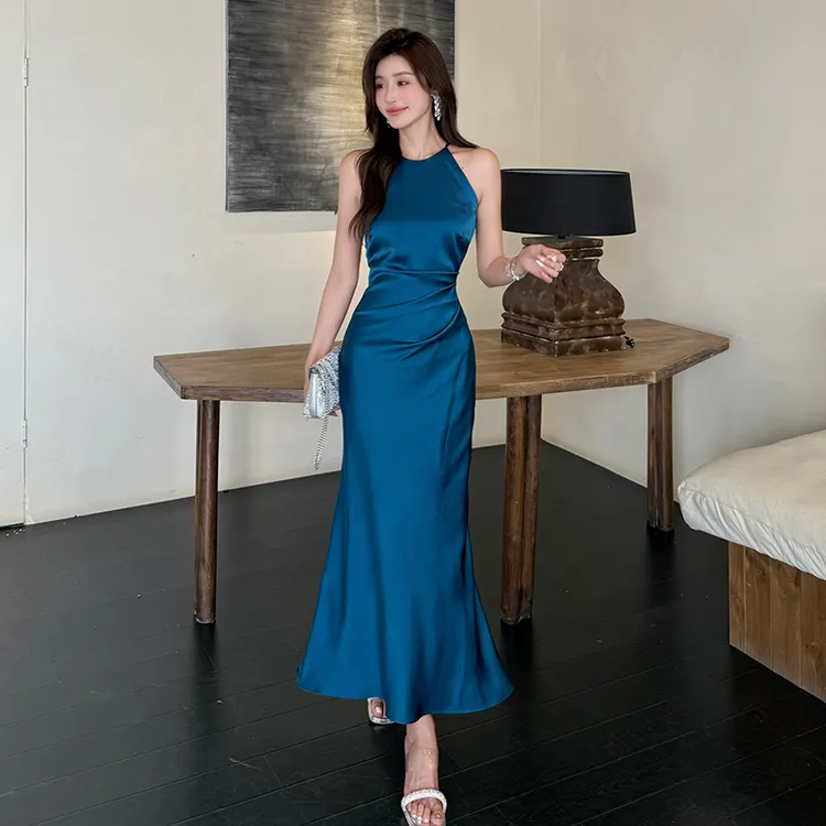 夏季新款法式复古锻感褶皱连衣裙女高级感气质收腰显瘦包臀中长裙