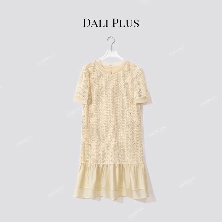 DALI PLUS“重磅桑蚕丝”拼接重工绣珠立领碎金连衣裙-D5XH0067
