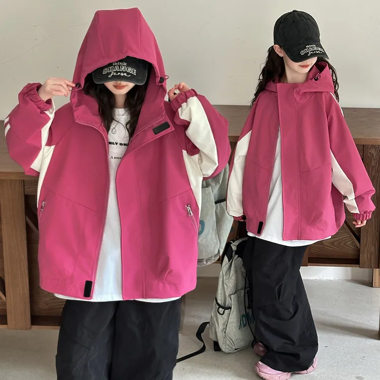 女童外套冲锋衣秋款2025新款儿童洋气韩版风衣中大童女孩童装夹克