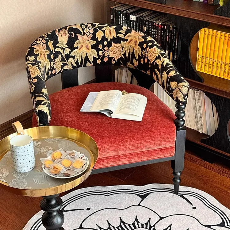 法式复古单人沙发椅实木小户型卧室客厅阳台轻奢高级中古风单椅