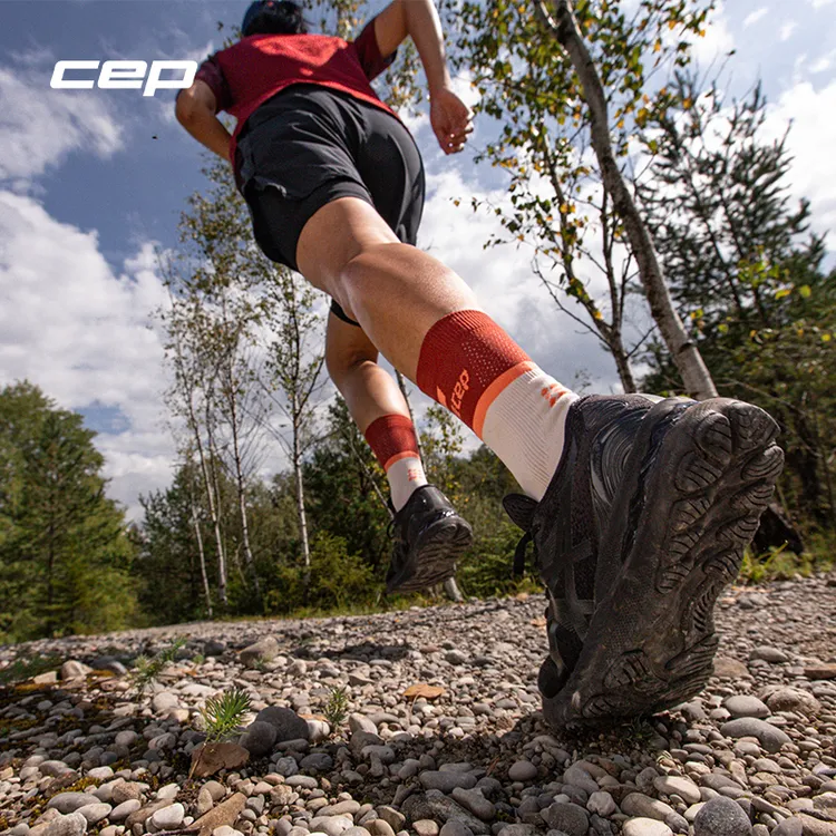 德国THERUN跑者马拉松运动袜中筒袜实战篮球袜男高帮压缩袜子女