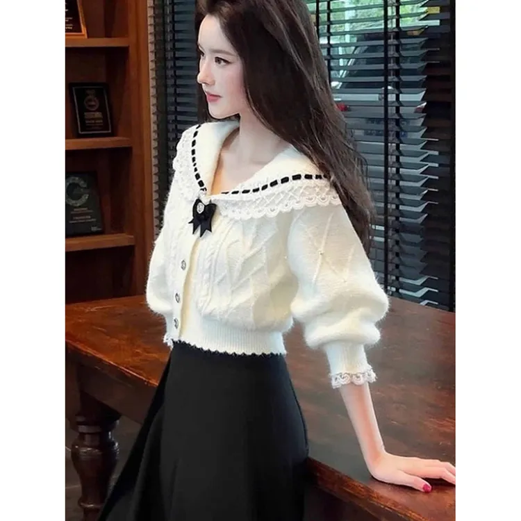 2025秋冬绝美轻熟气质针织衫女氛围感淡人高知穿搭白色小香风毛衣