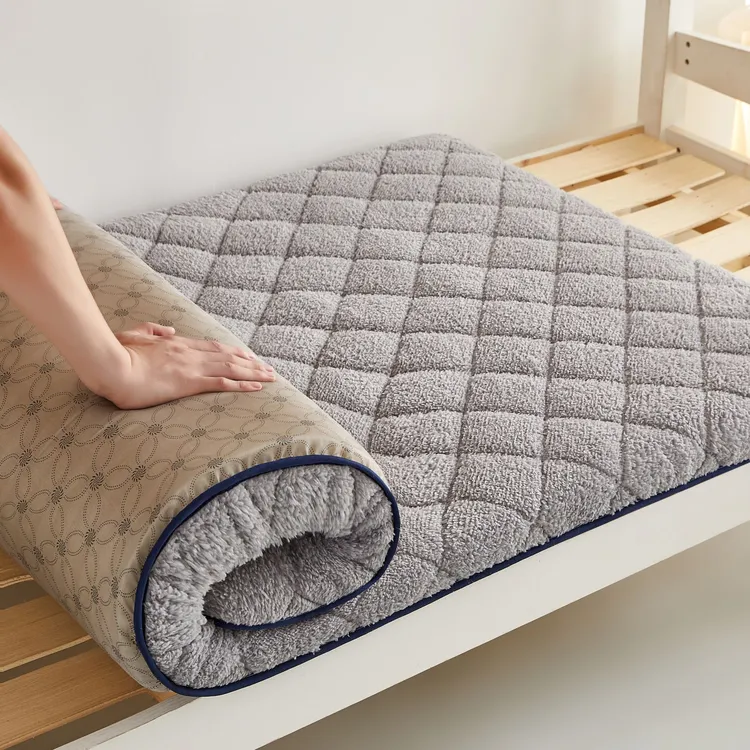 加厚羊羔绒床垫软垫冬季学生宿舍单人榻榻米海绵垫子加绒垫被褥子