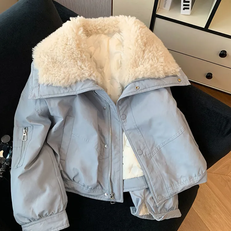 蓝色仿羊羔毛大翻领棉服女2025秋冬时尚百搭保暖加厚保暖短外套