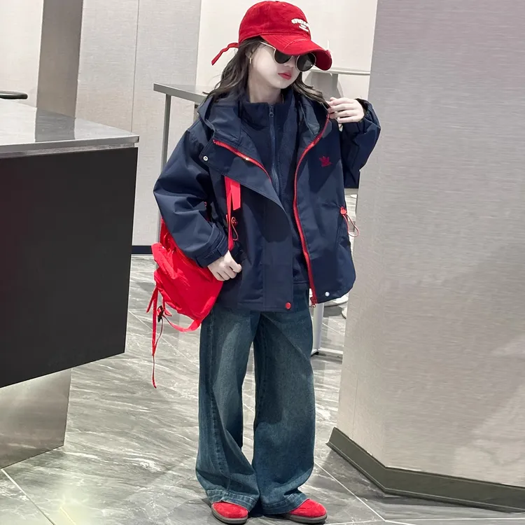 女童秋冬冲锋衣三合一新款洋气儿童加绒内胆连帽外套女大童装上衣