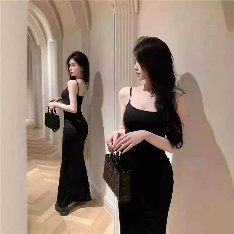 纯欲风吊带连衣裙女夏季性感褶皱收腰显瘦中长款紧身包臀鱼尾裙子