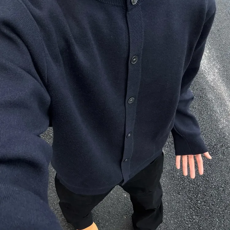 weere男装针织外套春秋款宽松休闲慵懒风高级感黑色圆领毛衣开衫