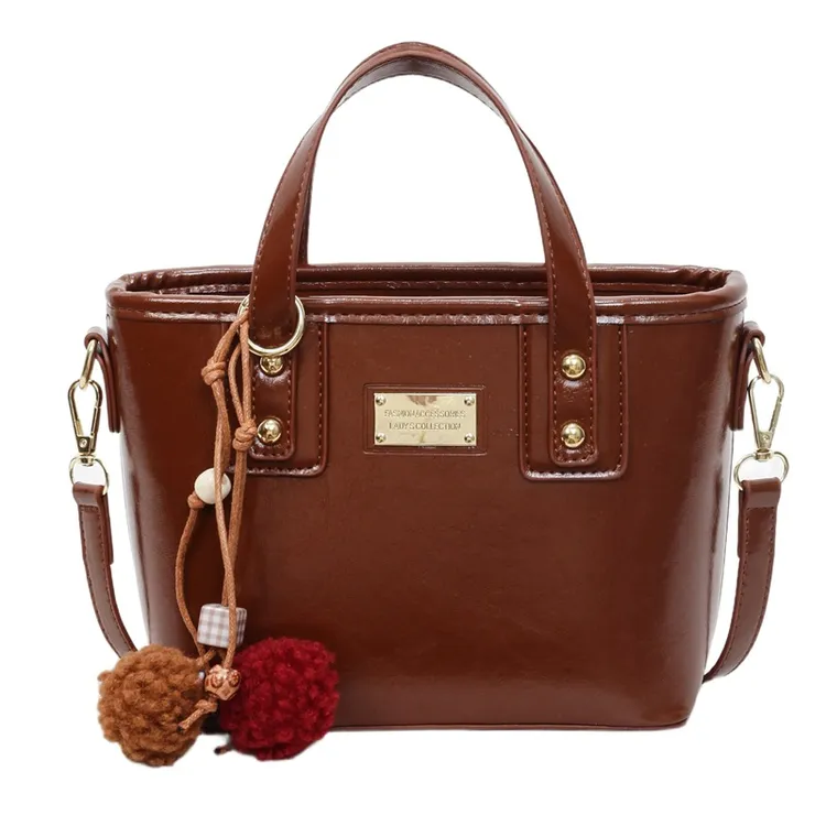 时尚百搭女士复古小众网红洋气ins韩版斜挎包 2025年秋季新款PU材