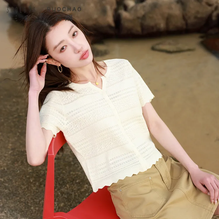 【商城专享】三彩大码女装夏冰丝针织外套薄款镂空短袖