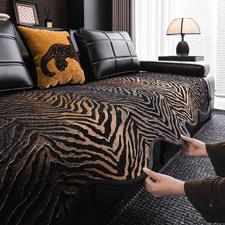 麦颜劳伦斯异形高级感皮沙发垫2025新款四季通用沙发坐垫美式轻奢商品图