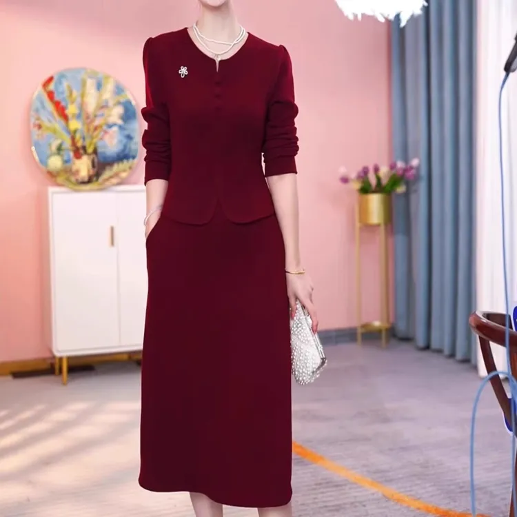 红色新款2025年秋季精致优雅假俩件连衣裙时尚修身显瘦中长款裙子