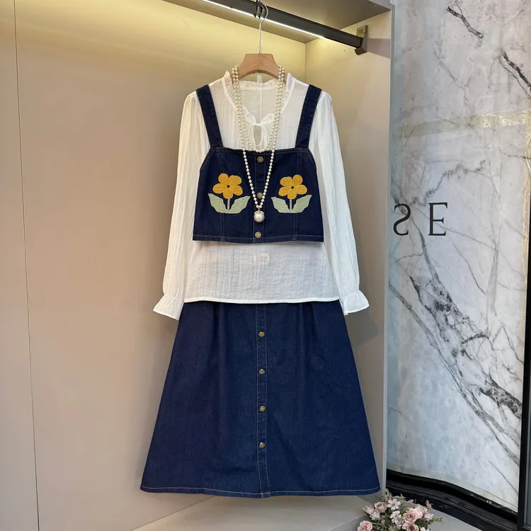 早季新款小花复古设计减龄时髦休闲牛仔衬衫马甲半身裙套装5033