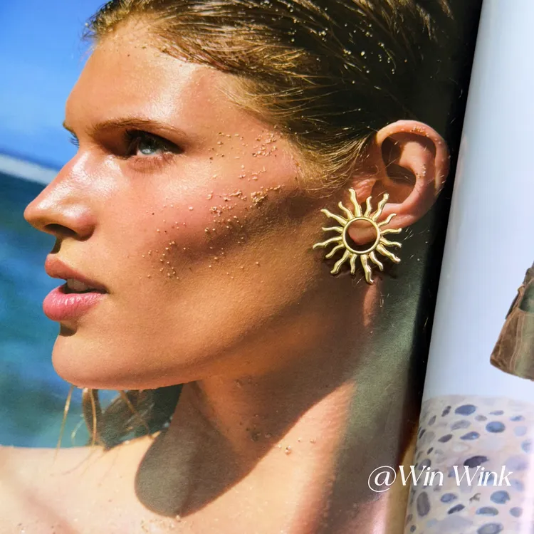 铜合金耳饰 欧美ins复古金色镂空太阳花耳环小众高级感夸张耳饰