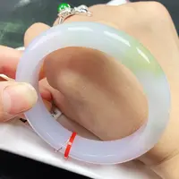 翡翠手镯未镶嵌55圈