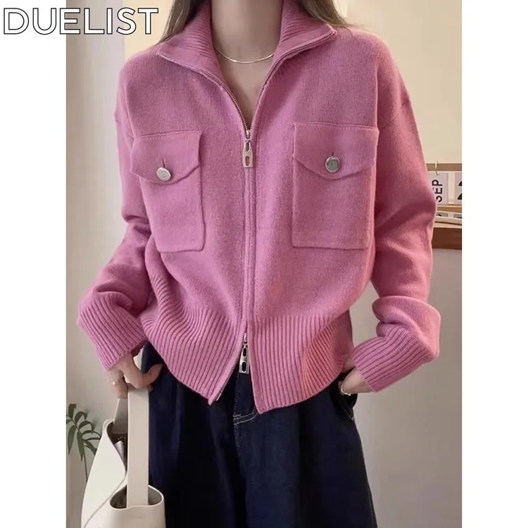 DUELIST时尚优雅翻领长袖开衫秋冬时髦双拉炼翻盖口袋裤设计针织