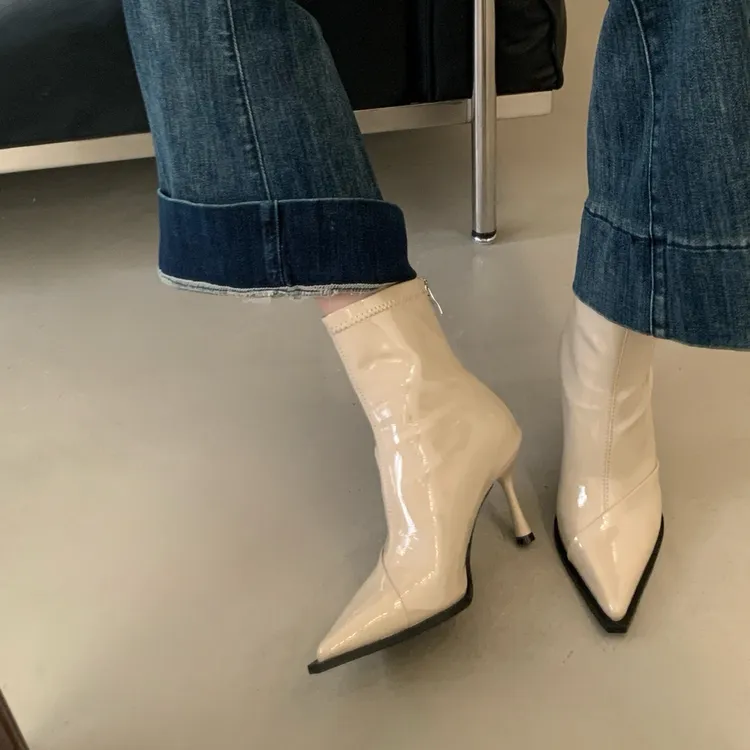 欧美范尖头细跟加绒短靴女秋冬新款高跟显瘦中筒瘦瘦靴