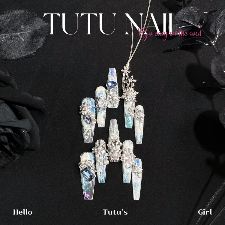 【雪地涂鸦】TUTU NAIL手工穿戴甲美蓝石膏胶白雪花链条冬新年蛇年