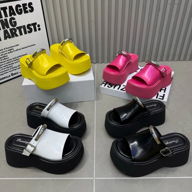 2025年新款厚底松糕时尚一字拖底厚7公分舒适百搭增高