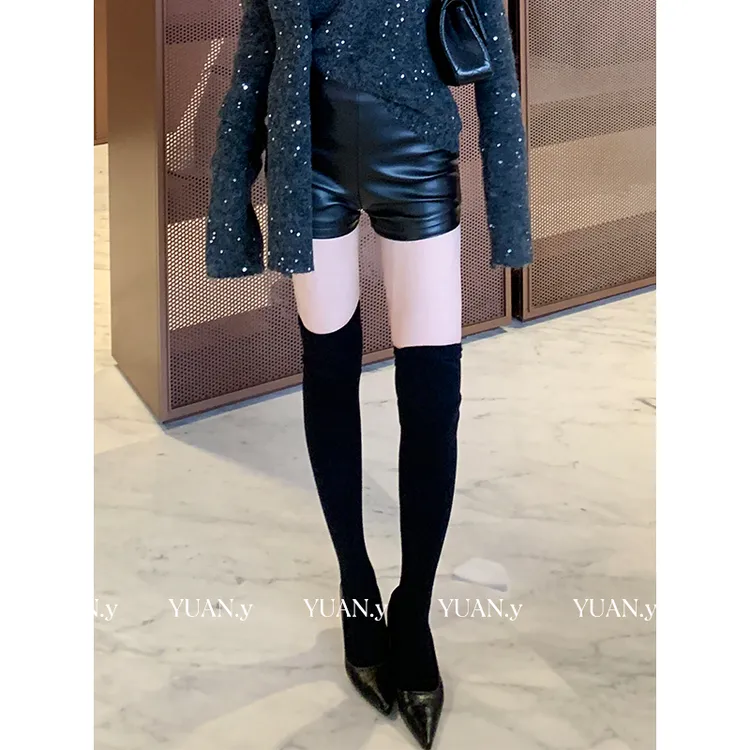 媛媛【质感超越】美式辣妹黑色PU皮裤女冬包臀靴裤A字短裤子#DK0149