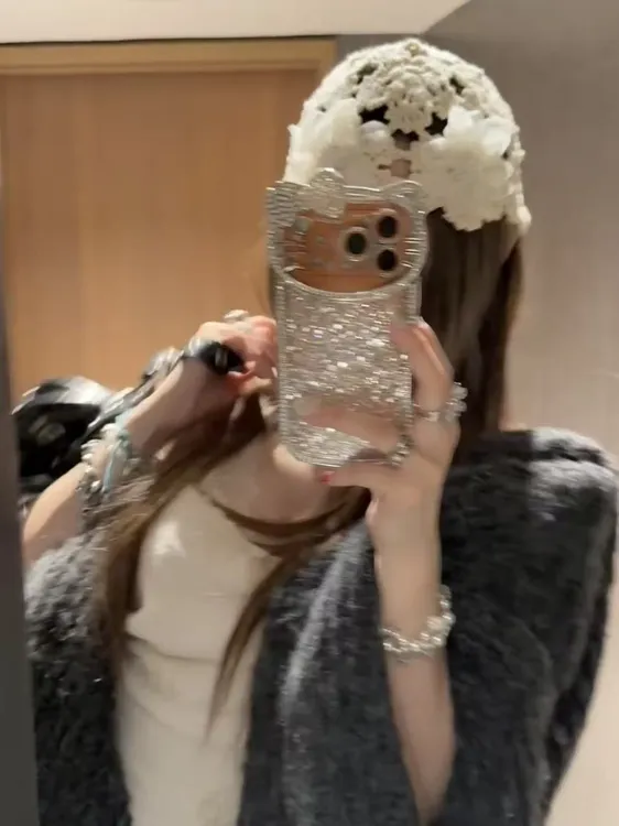 闪钻滴胶kt适用苹果17Promax手机壳iPhone16/15Pro全包13可爱14软