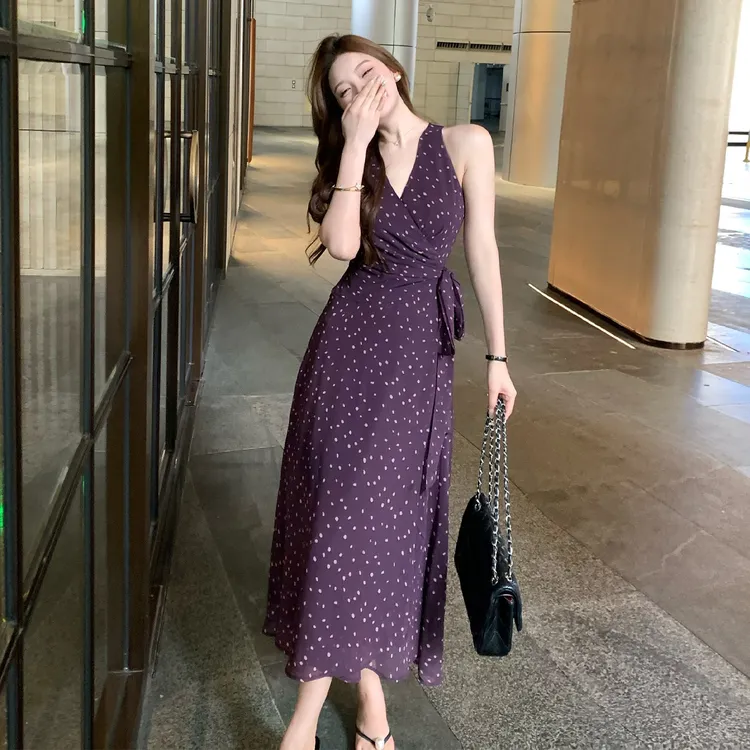 V领独特漂亮紫色掐腰无袖波点连衣裙夏日巨好看御姐风情万种裙子