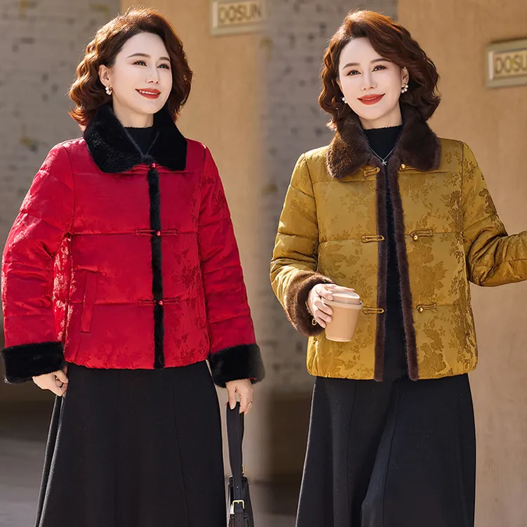 妈妈冬装盘扣棉袄外套短款2025新款洋气中老年女装新中式国风棉衣