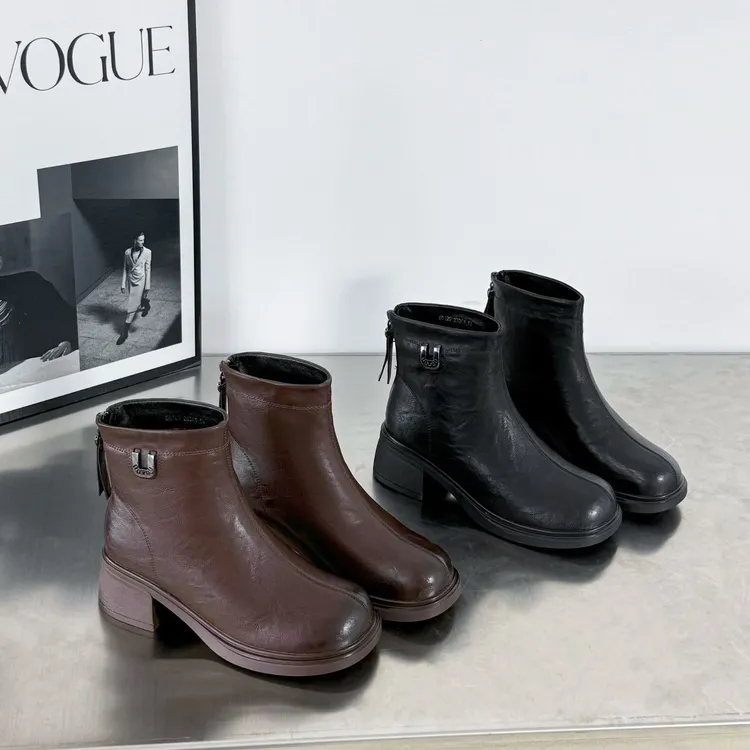 姬纯希品牌加绒英伦中跟轻职风侧拉链短靴粗跟靴粗跟英伦风冬季