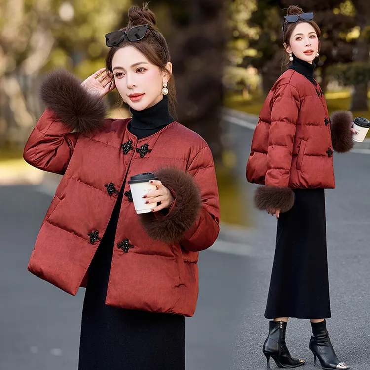 新中式狐狸毛袖子拼接提花红色羽绒服2025冬季白鸭绒小个子民族风