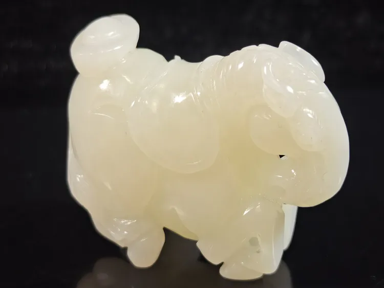 天然和田玉马上有财手把件摆件68克50*40*25mm