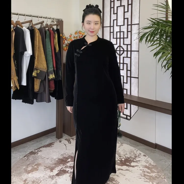 【黑珍珠】深圳南油#丝绒秋季大码新中式斜襟长袖旗袍高级感大气