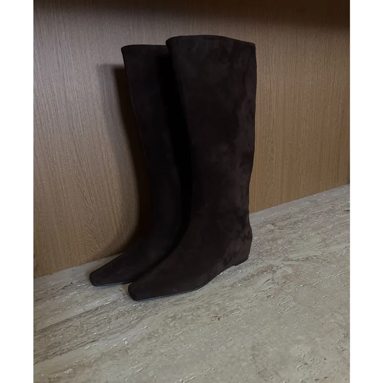 TANTAN冬季时尚低跟百搭尖头长筒靴4336