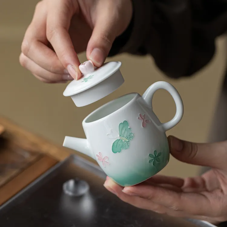 陶瓷薄荷绿茶壶单壶中式家用釉下彩蝶恋花泡茶壶带过滤球孔冲茶器