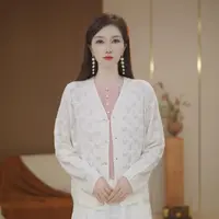 【超细精纺羊毛】2025秋季新款纯色绵羊毛V领开衫毛衣女1569211