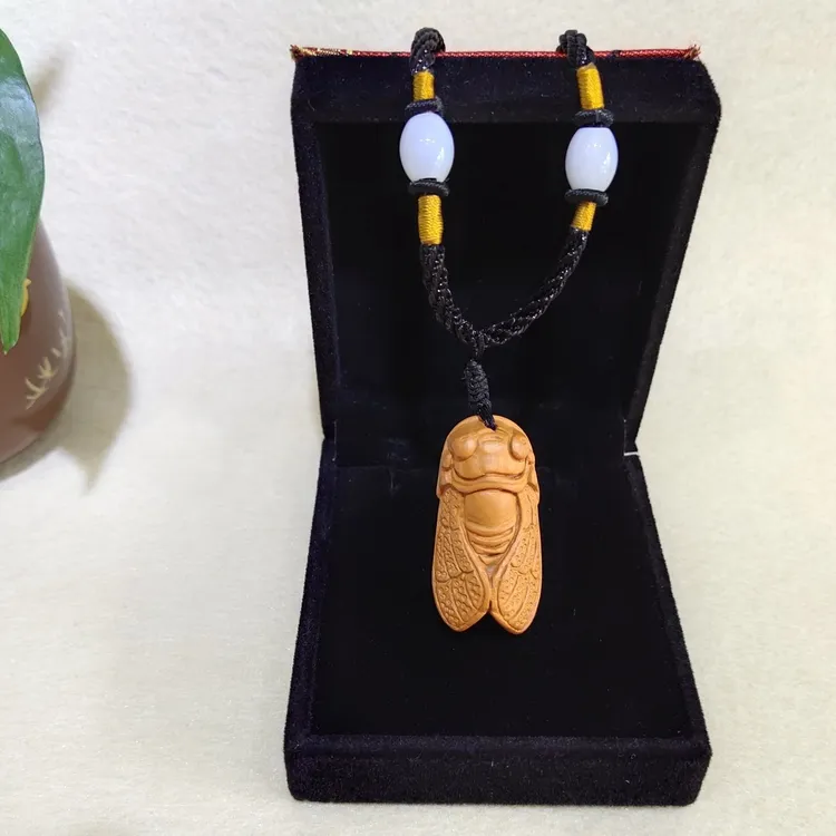 （落款有暇特惠清）澄泥手工雕刻烧制【夏蝉】文艺毛衣链新绛非遗创品