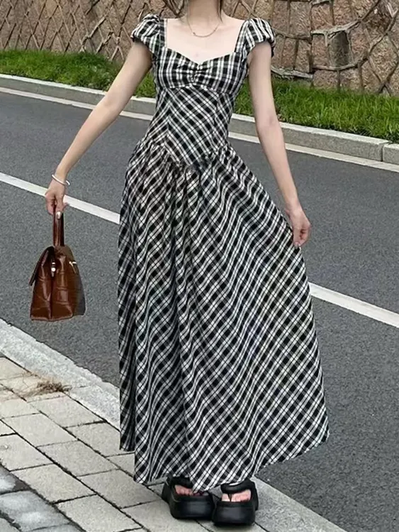 大码女装可爱长裙女夏季新款宽松休闲时尚裙子法式格子拼接连衣裙