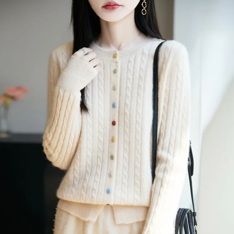 【100%纯羊毛】秋冬新款彩扣麻花圆领系扣羊毛衫女毛衣百搭针织衫
