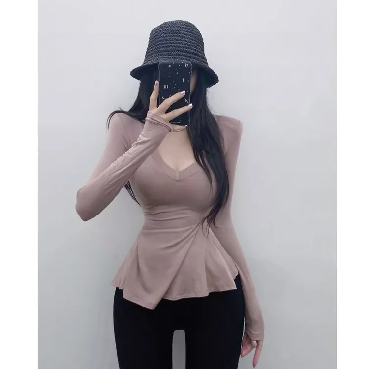 美式辣妹风修身T恤女秋季2025新款收腰显瘦v领褶皱荷叶边长袖上衣